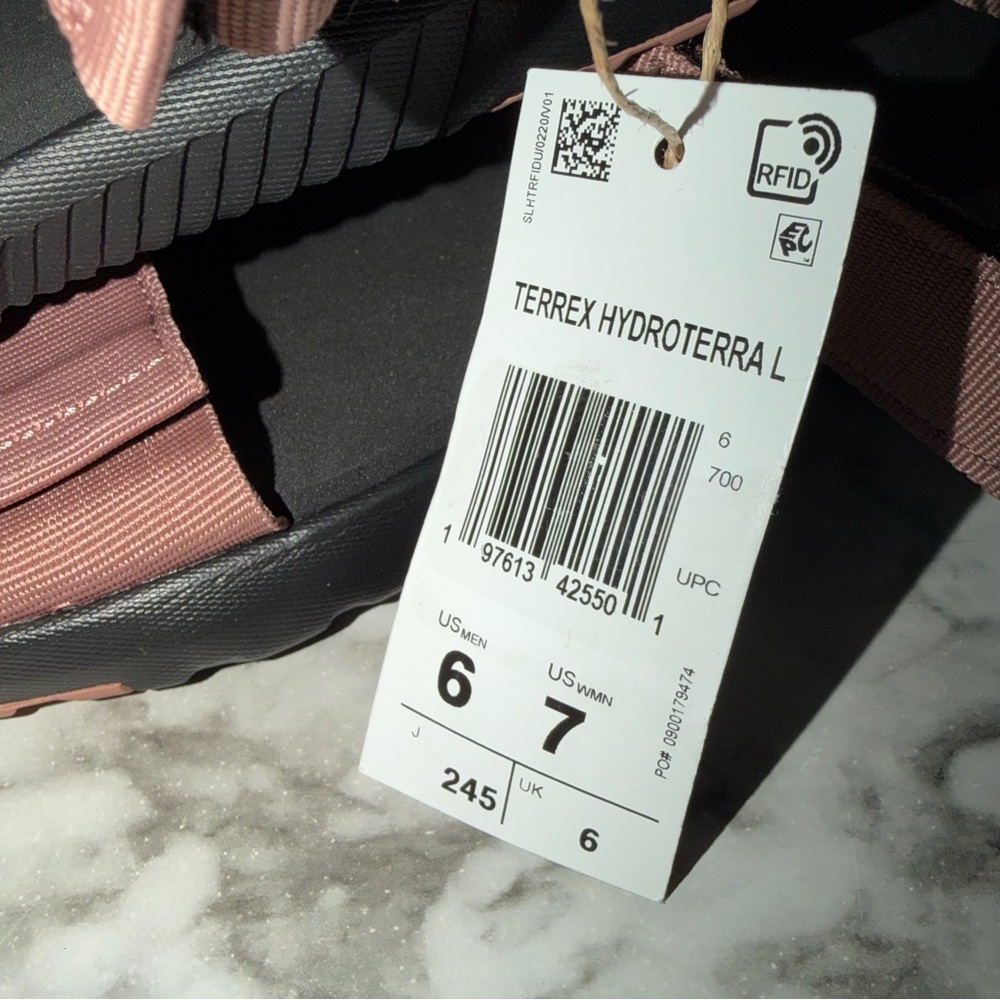 Adidas Terrex sandals - Picture 5 of 8